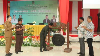 Bupati Ubaid Yakub saat membuka Musrenbang RKPD Tahun 2025