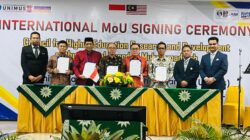 Foto bersama usai penandatanganan MoU
