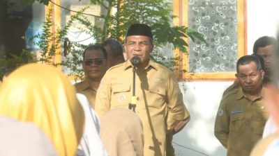 Wakil Bupati saat memimpin apel pagi