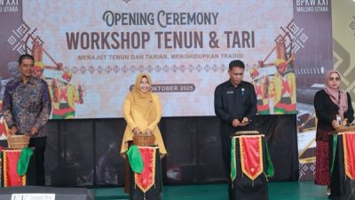 pembukaan kegiatan Workshop Tenun dan Tari yang dilaksanakan oleh Balai Pelestarian Kebudayaan Wilayah XXI di Benteng Oranje pada Selasa (28/10/2025).