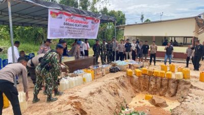 Pemusnahan barang bukti minuman keras hasil operasi Kepolisian Sula Maluku Utara