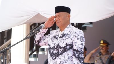 Wali Kota Tidore Pimpin Upacara HUT PGRI dan Hari Guru Nasional
