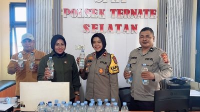 Barang bukti miras diamankan personel Polsek Ternate Selatan