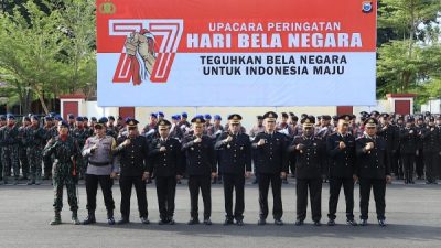 Foto bersama usai Upacara Hari Bela Negara