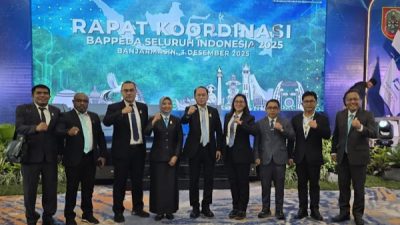 Foto bersama pengurus FBI