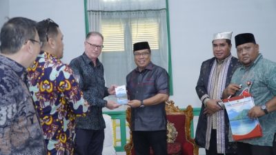 Kunjungan Duta Besar Austria di Kadaton Kesultanan Tidore