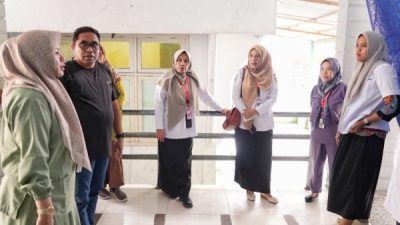 Direktur RSD Tidore saat berkunjung di setiap Unit Pelayanan