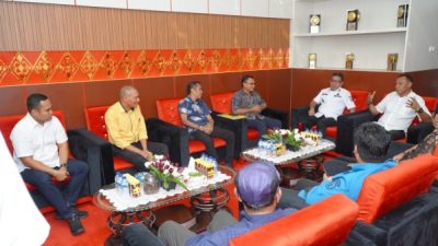 Wali Kota dan Wawali saat Terima Rektor Unkhair serta rombongan