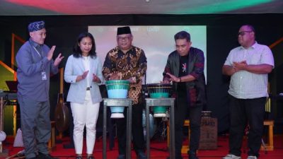 Pemukulan Tifa Lounching Sound of Spices