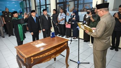 Wali Kota Ternate melantik Dirut dan Dewas Peruumda Ake Gaale