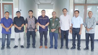 Foto bersama Pemdan Tidore dan Unkhair usai audiens