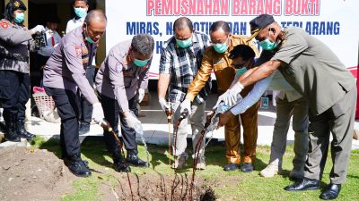 Pemusnahan Babuk Miras dan Narkoba di Polresta Tidore