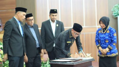 Pendatanganan Nota Kesepahaman (foto Yadi)