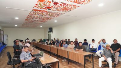 Rapat evaluasi agenda Rakernas JKPI di auditorium lantai 2 kantor Bappelitbangda Kota Ternate (foto_ongky)