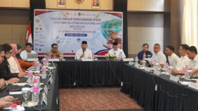 Wakil Gubernur Maluku Utara, Sarbin Sehe membuka Focus Group Discussion (FGD)