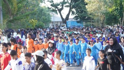 Ribuan peserta siswa yang dipersiapkan Pemkot Ternate