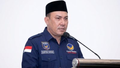 Wakil Pimpinan I DPRD Halbar Rustam Fabanyo (foto list)