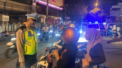 Hari pertama operasi mencatat 50 penindakan melalui ETLE, 19 tilang manual, dan 30 teguran kepada pengguna jalan (istimewa)