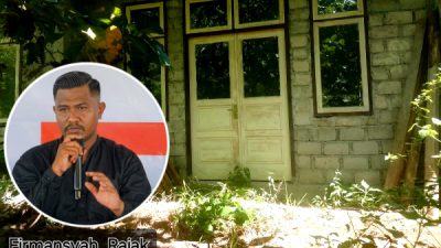 Ketua Kokam PDPM Halbar Firmansyah Rajak S.H yang Sudah Diedit dengan Latar Adalah Kantor Camat Loteng yang Terbengkelai (foto list)